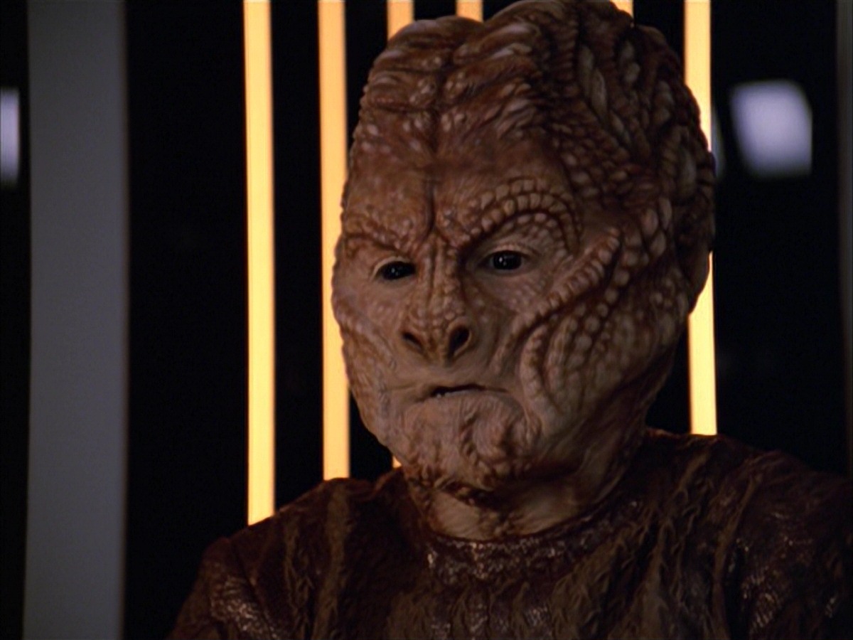 extant_StarTrek_VOY_7x09_7x10-FleshAndBlood_1060.jpg