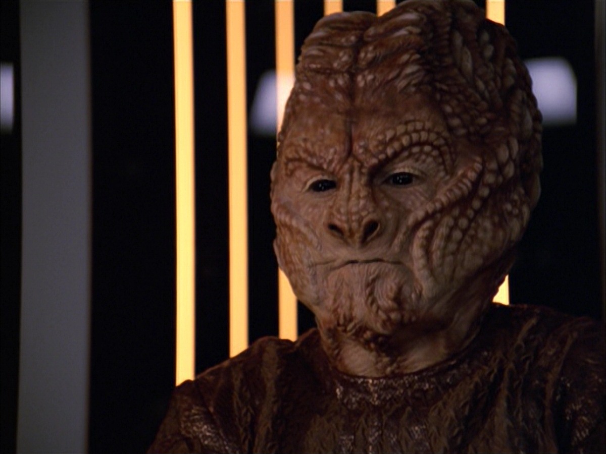 extant_StarTrek_VOY_7x09_7x10-FleshAndBlood_1061.jpg