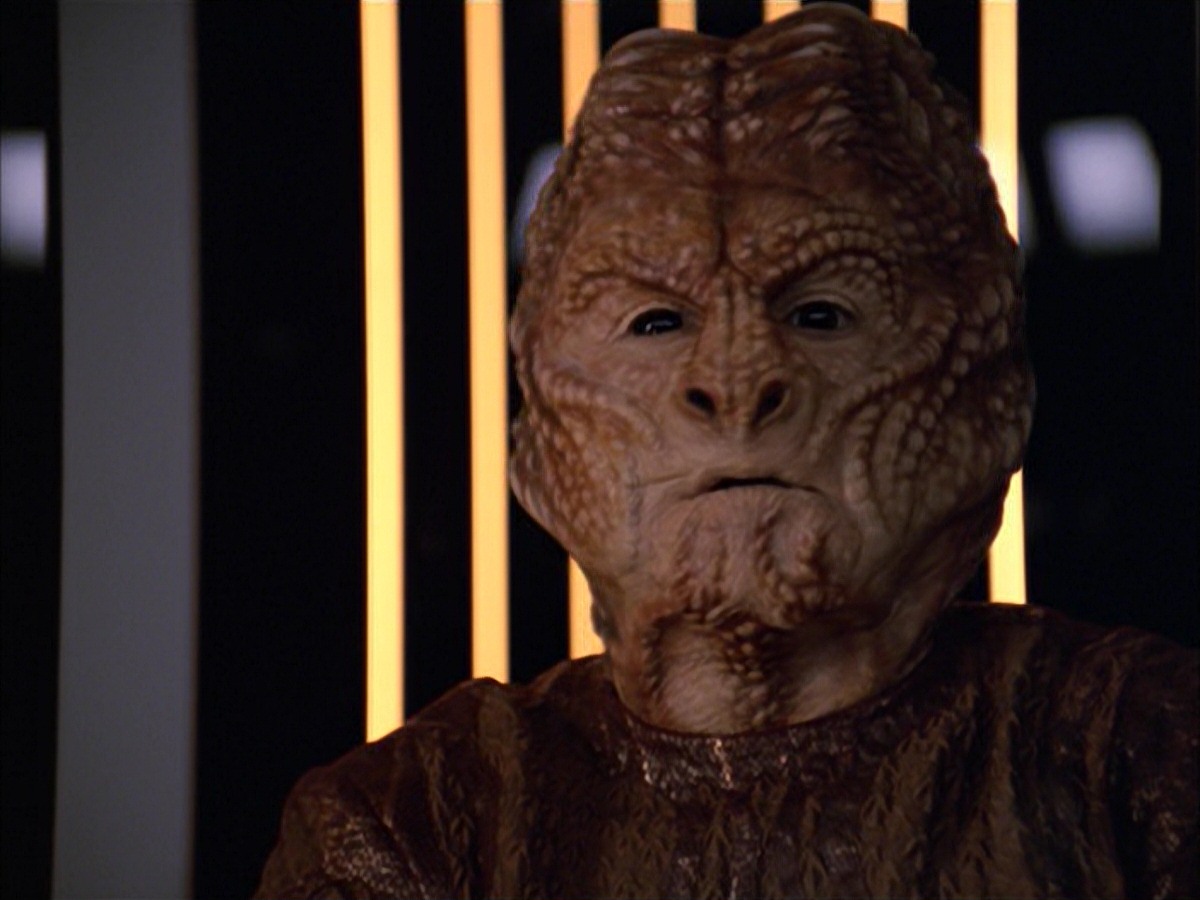 extant_StarTrek_VOY_7x09_7x10-FleshAndBlood_1081.jpg
