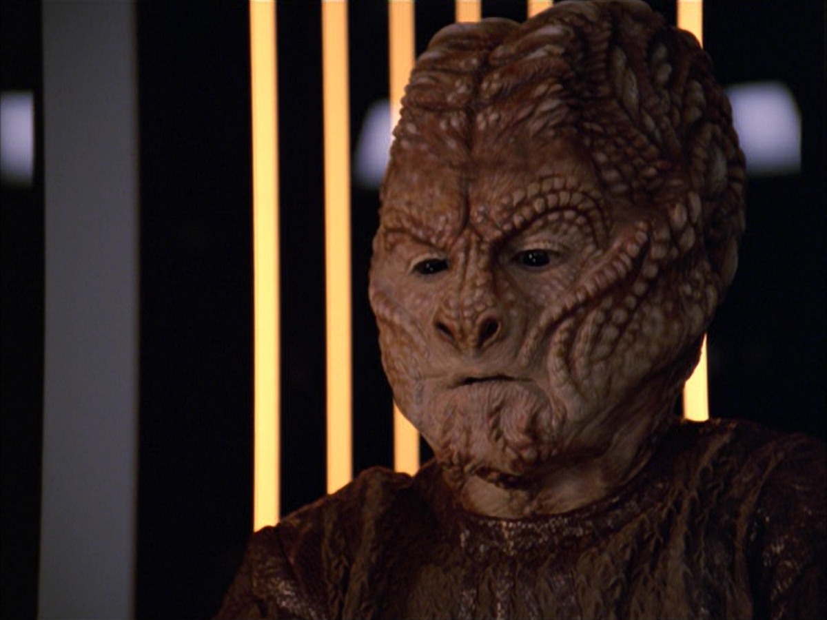 extant_StarTrek_VOY_7x09_7x10-FleshAndBlood_1083.jpg