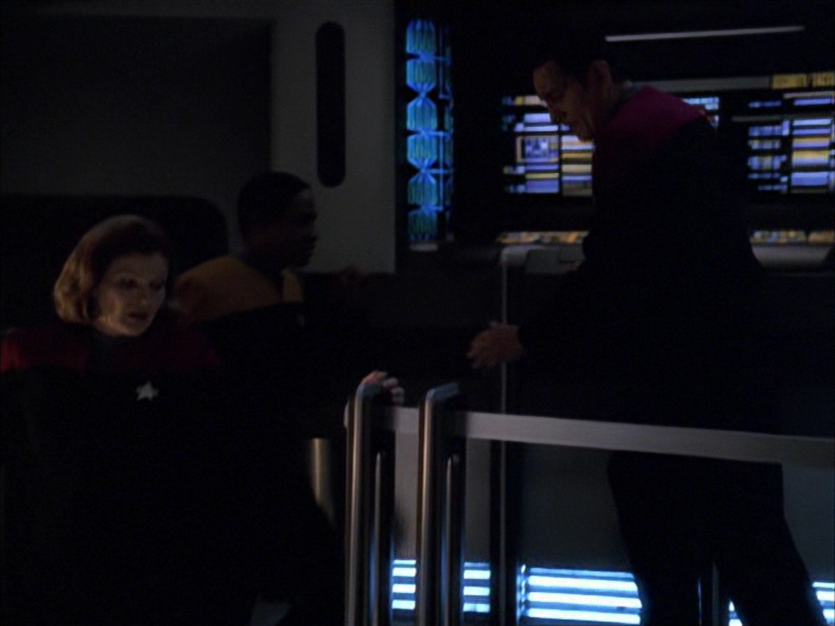 extant_StarTrek_VOY_7x09_7x10-FleshAndBlood_1101.jpg