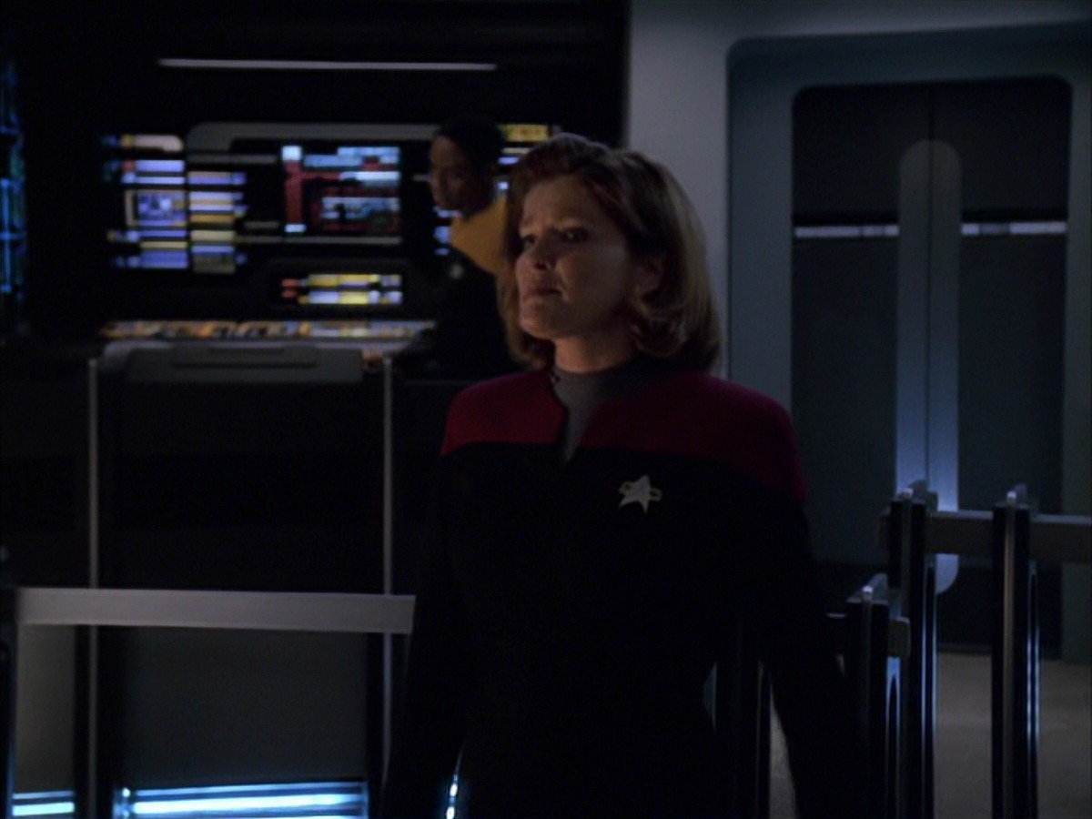 extant_StarTrek_VOY_7x09_7x10-FleshAndBlood_1106.jpg
