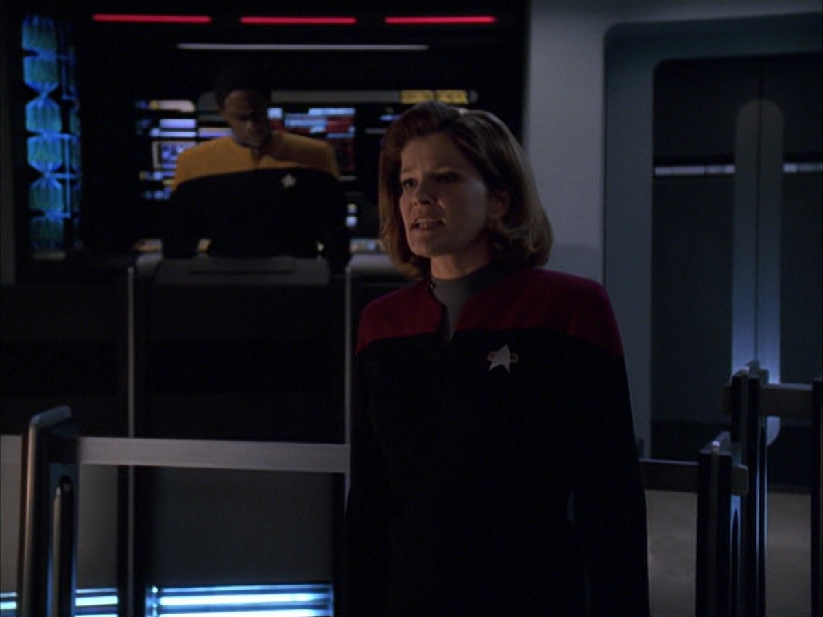 extant_StarTrek_VOY_7x09_7x10-FleshAndBlood_1108.jpg