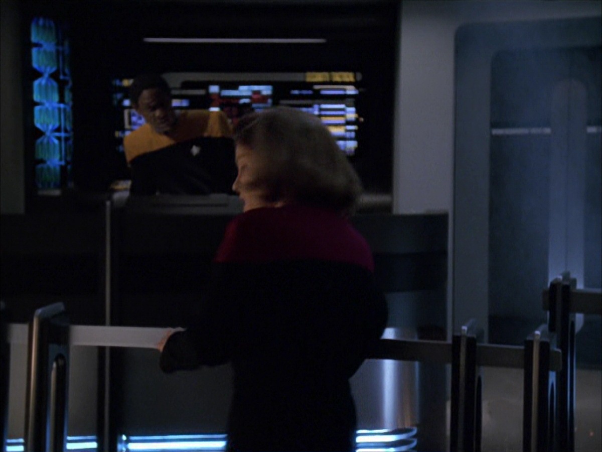 extant_StarTrek_VOY_7x09_7x10-FleshAndBlood_1112.jpg