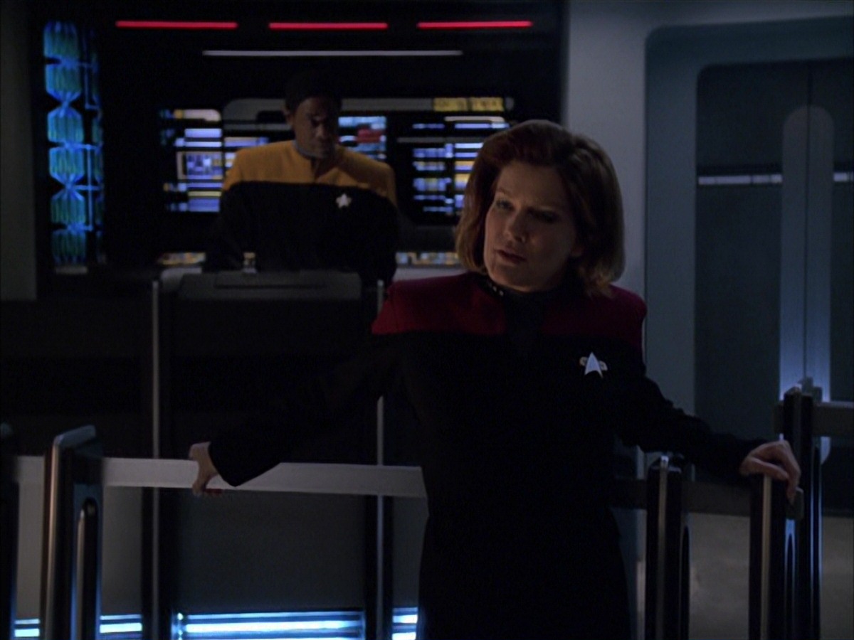 extant_StarTrek_VOY_7x09_7x10-FleshAndBlood_1124.jpg