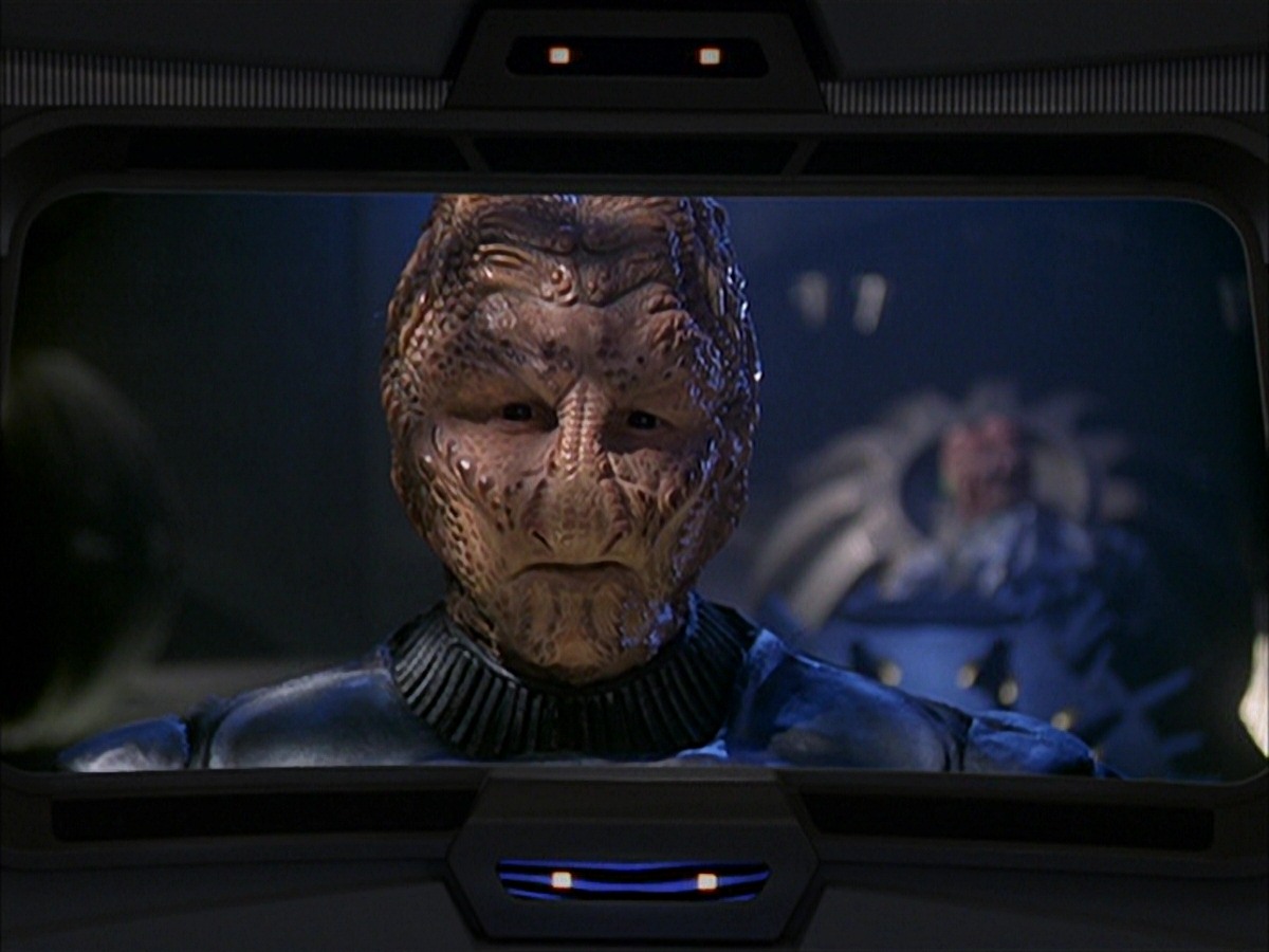 extant_StarTrek_VOY_7x09_7x10-FleshAndBlood_1159.jpg