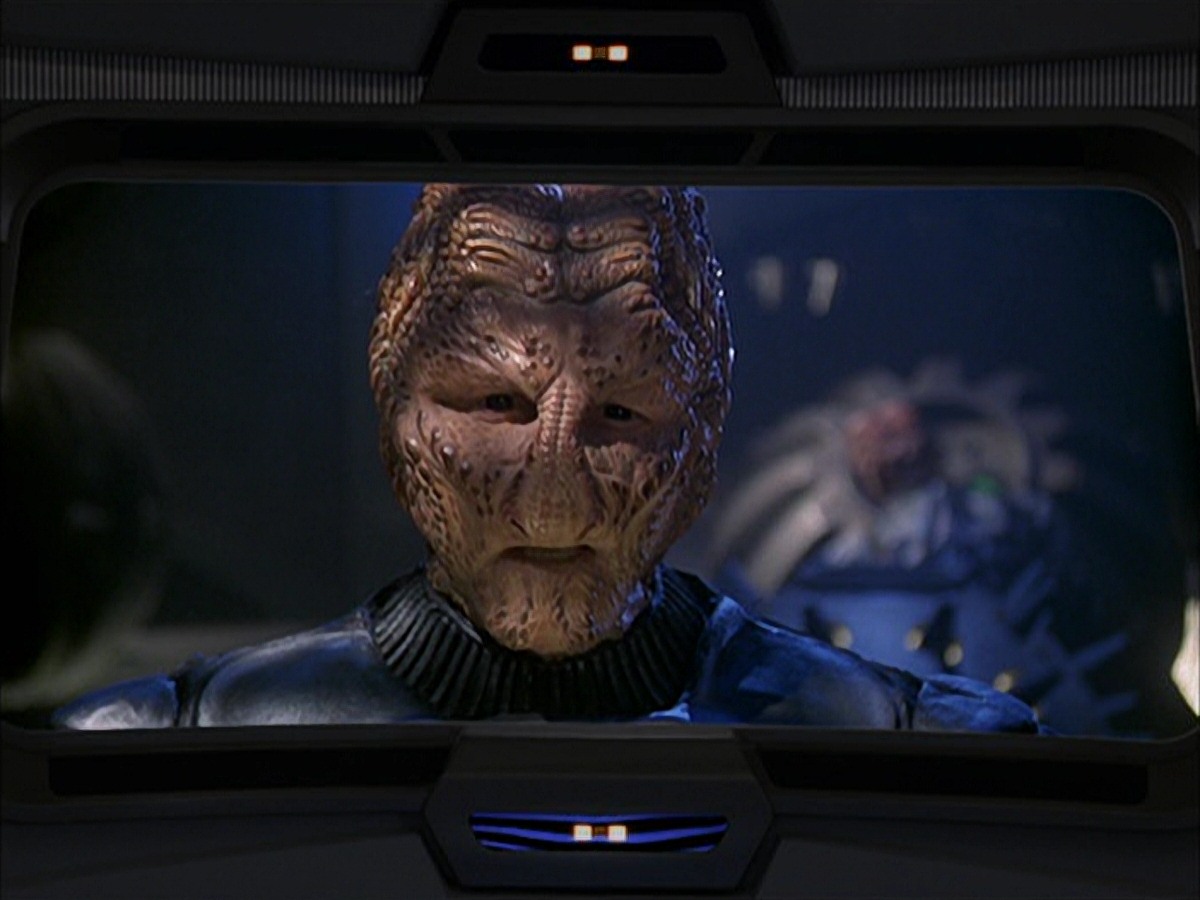 extant_StarTrek_VOY_7x09_7x10-FleshAndBlood_1160.jpg