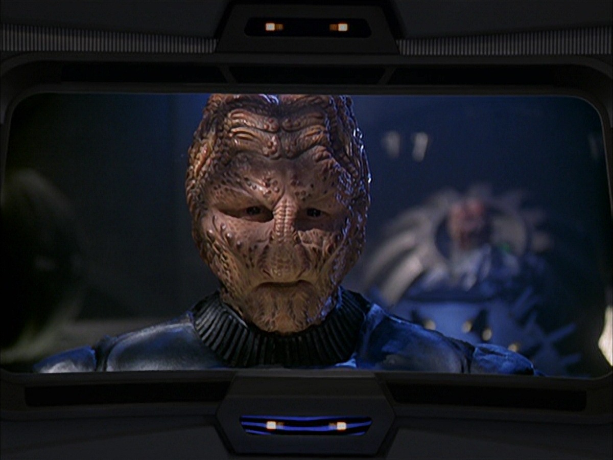 extant_StarTrek_VOY_7x09_7x10-FleshAndBlood_1163.jpg