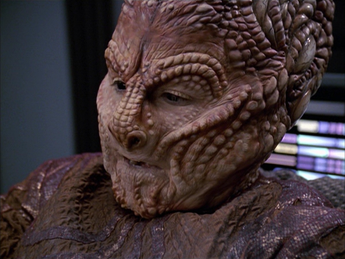 extant_StarTrek_VOY_7x09_7x10-FleshAndBlood_1191.jpg