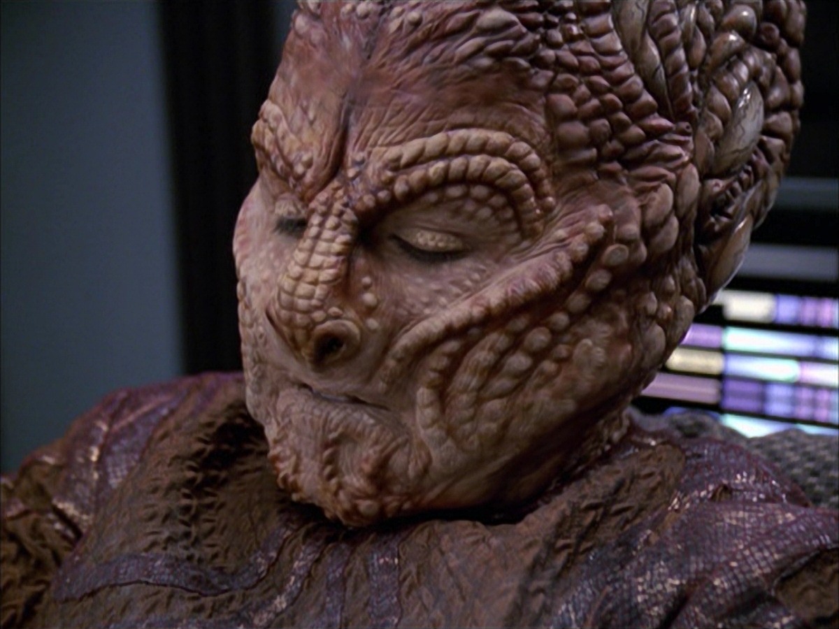 extant_StarTrek_VOY_7x09_7x10-FleshAndBlood_1192.jpg
