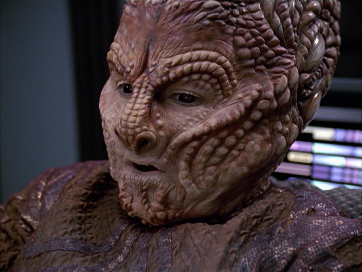 extant_StarTrek_VOY_7x09_7x10-FleshAndBlood_1250.jpg