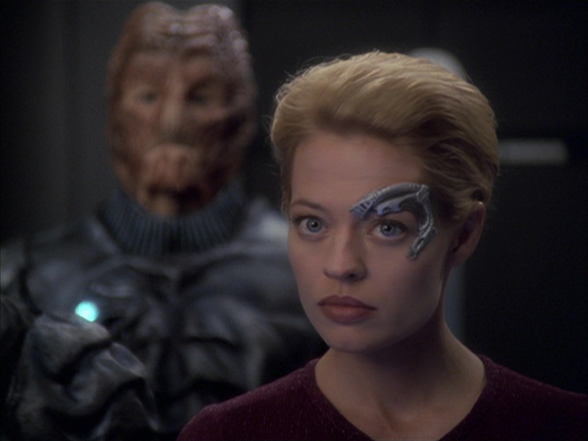 extant_StarTrek_VOY_7x09_7x10-FleshAndBlood_1297.jpg