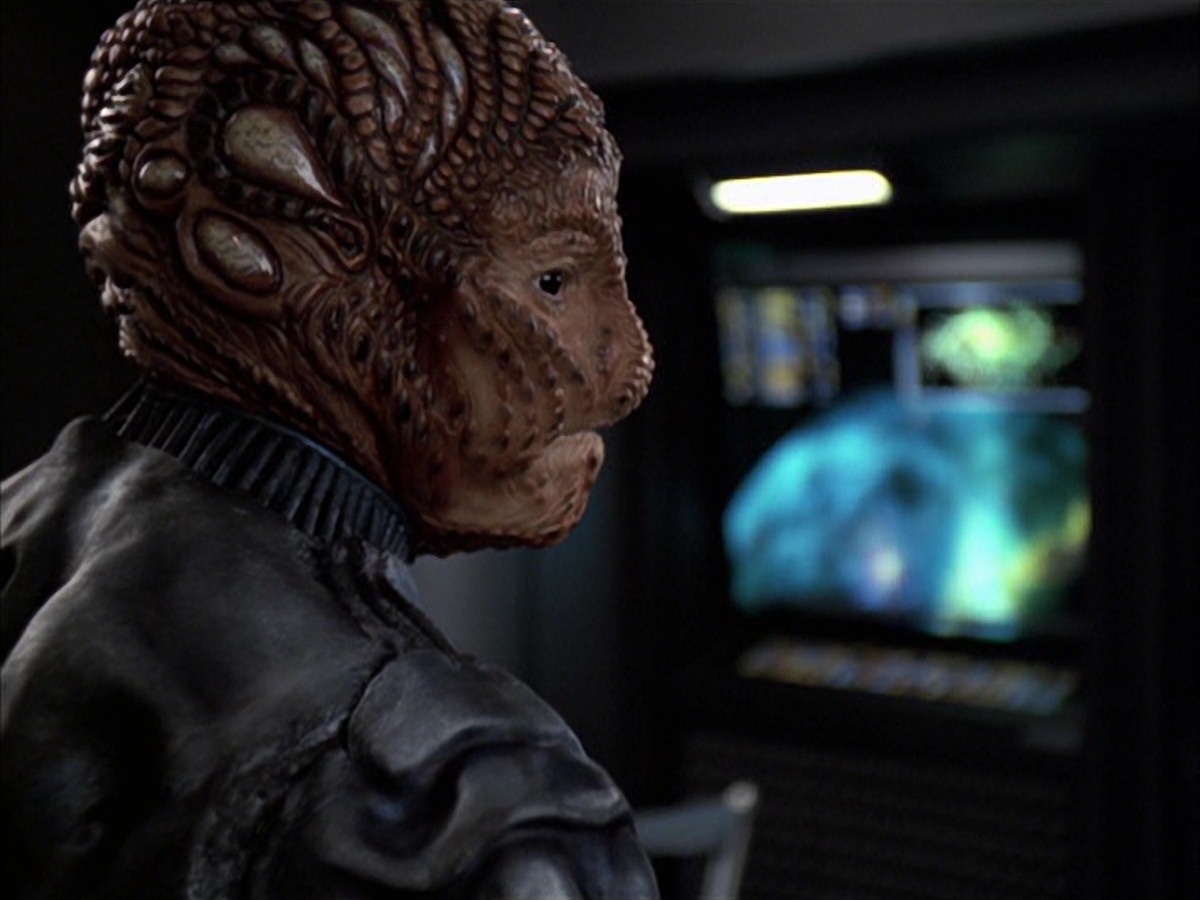 extant_StarTrek_VOY_7x09_7x10-FleshAndBlood_1352.jpg