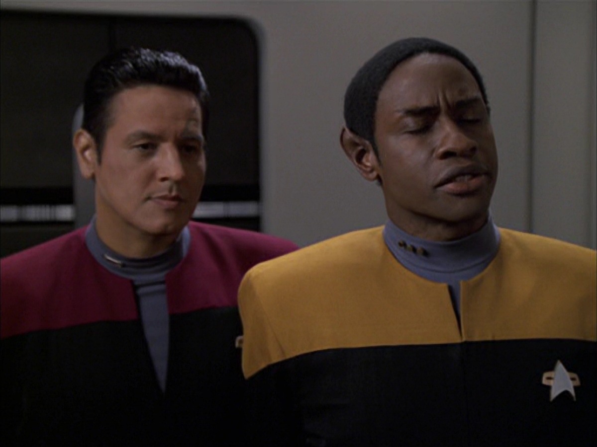 extant_StarTrek_VOY_7x09_7x10-FleshAndBlood_1381.jpg