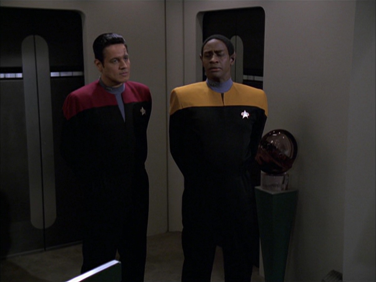 extant_StarTrek_VOY_7x09_7x10-FleshAndBlood_1399.jpg