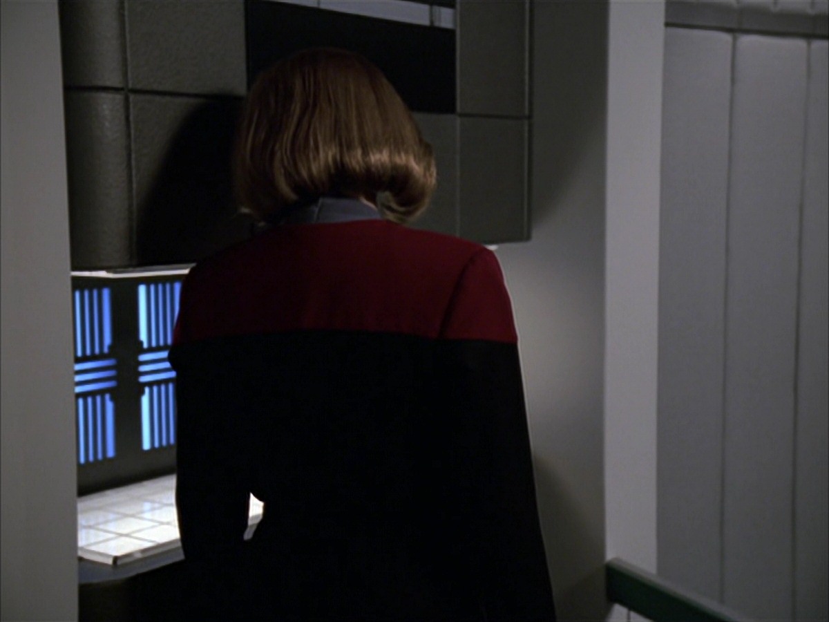 extant_StarTrek_VOY_7x09_7x10-FleshAndBlood_1406.jpg
