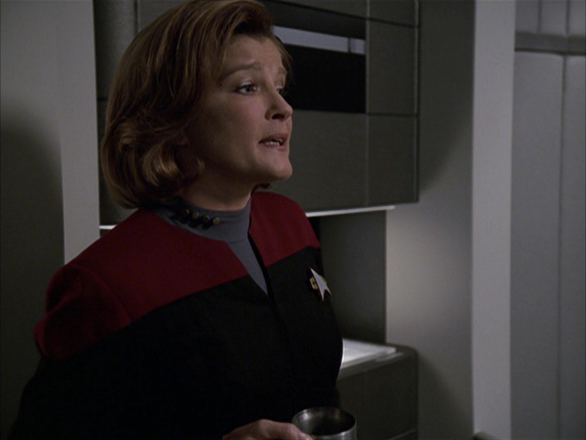 extant_StarTrek_VOY_7x09_7x10-FleshAndBlood_1416.jpg