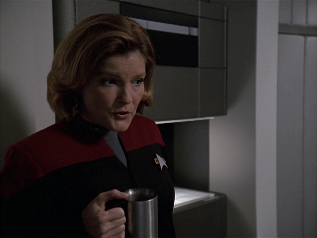 extant_StarTrek_VOY_7x09_7x10-FleshAndBlood_1448.jpg