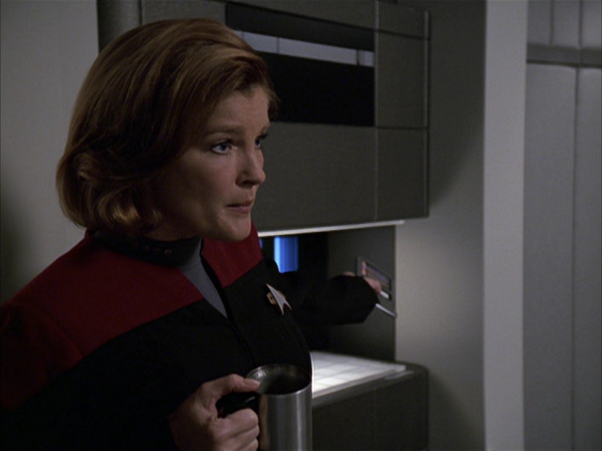 extant_StarTrek_VOY_7x09_7x10-FleshAndBlood_1452.jpg