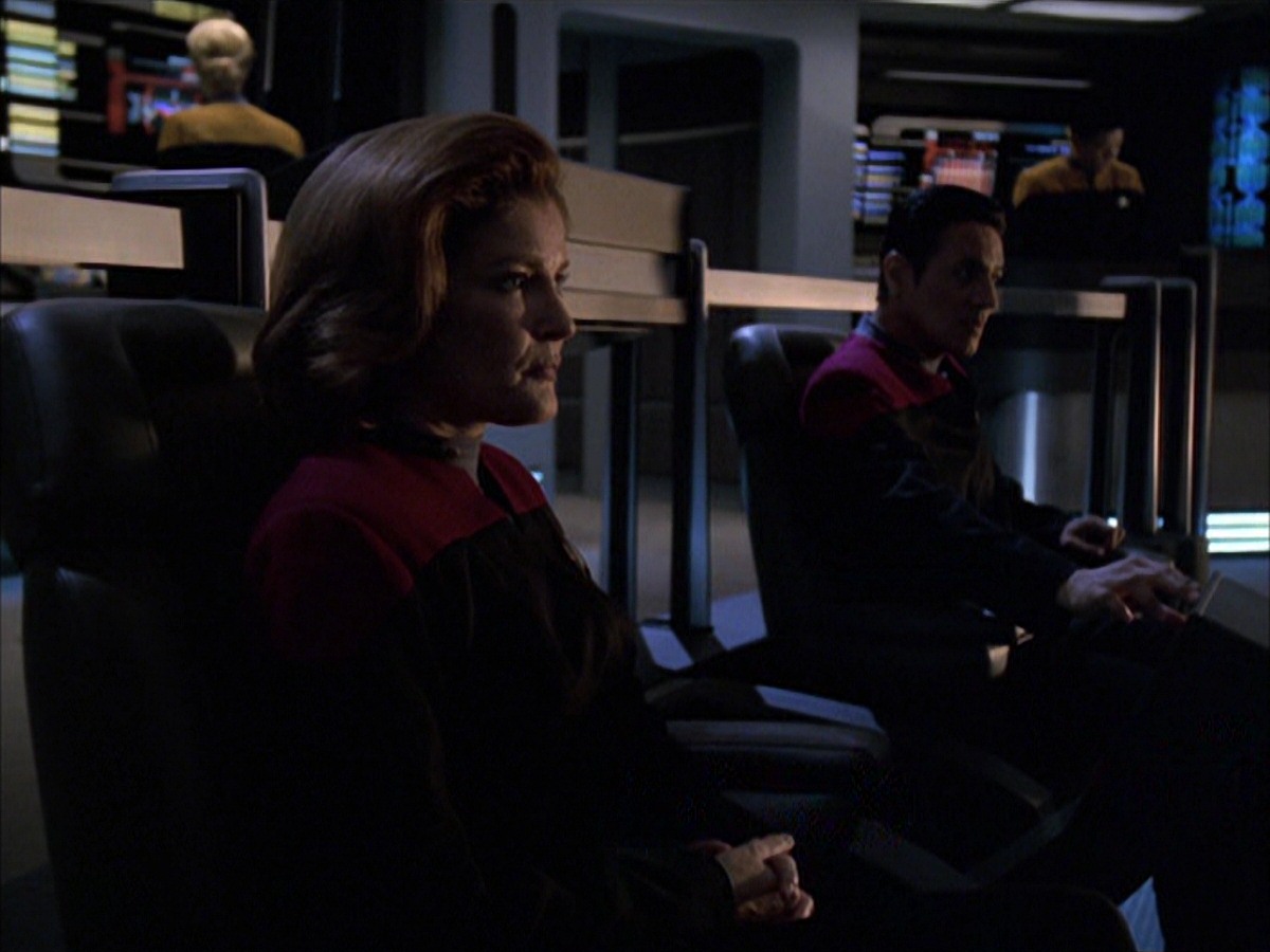 extant_StarTrek_VOY_7x09_7x10-FleshAndBlood_1481.jpg