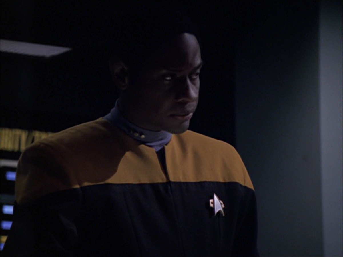 extant_StarTrek_VOY_7x09_7x10-FleshAndBlood_1590.jpg