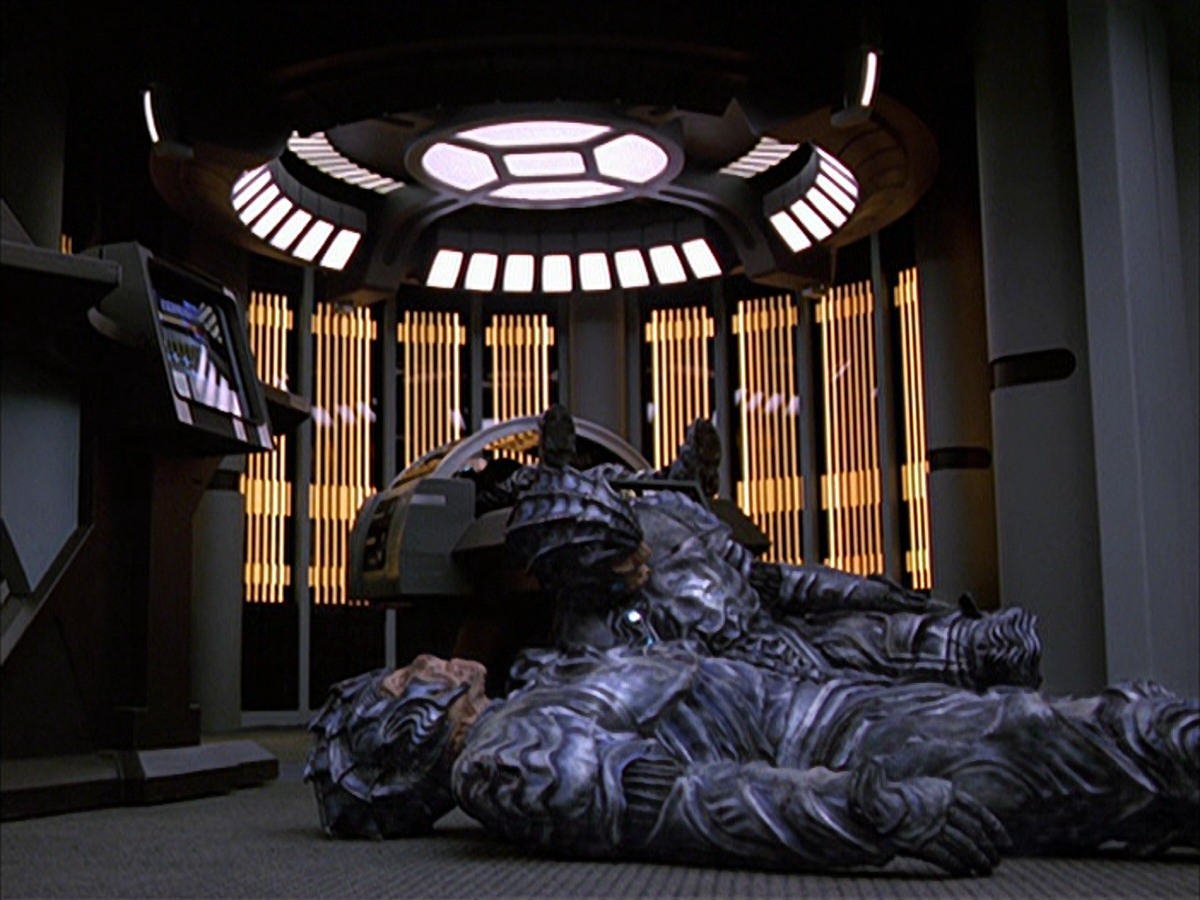 extant_StarTrek_VOY_7x09_7x10-FleshAndBlood_1601.jpg