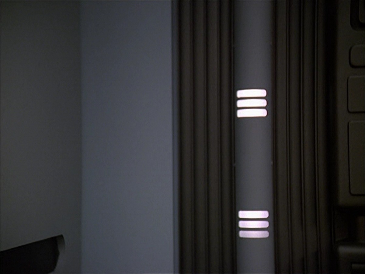 extant_StarTrek_VOY_7x09_7x10-FleshAndBlood_1645.jpg