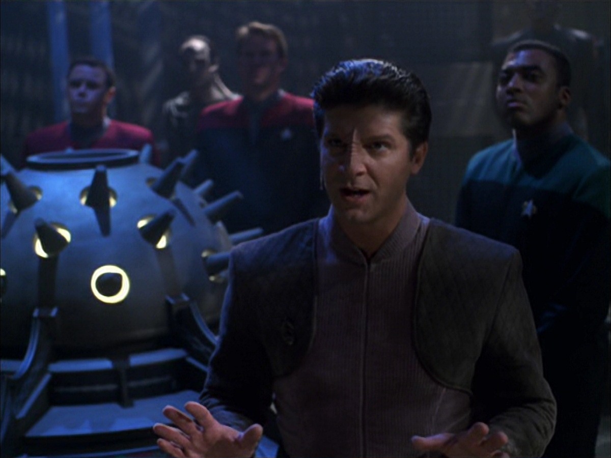 extant_StarTrek_VOY_7x09_7x10-FleshAndBlood_1689.jpg