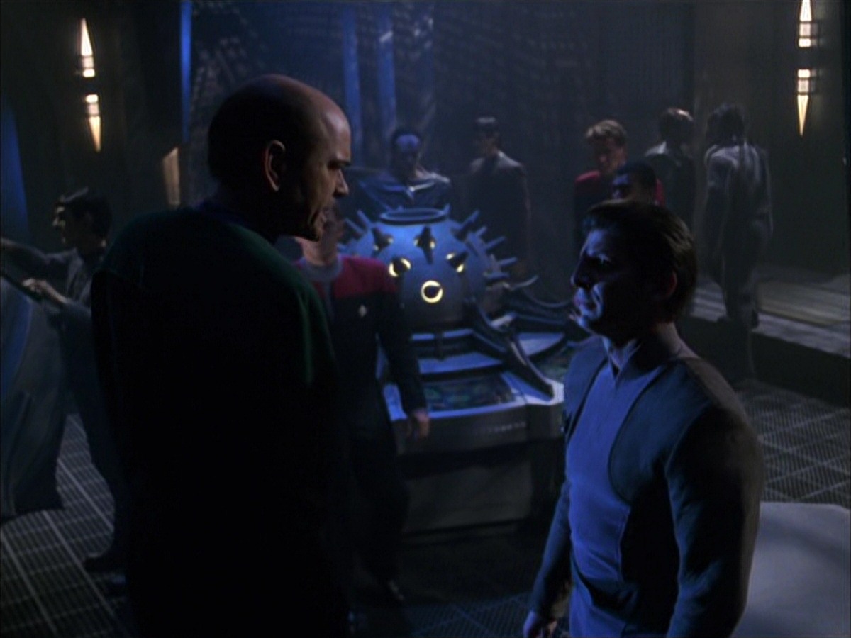extant_StarTrek_VOY_7x09_7x10-FleshAndBlood_1720.jpg