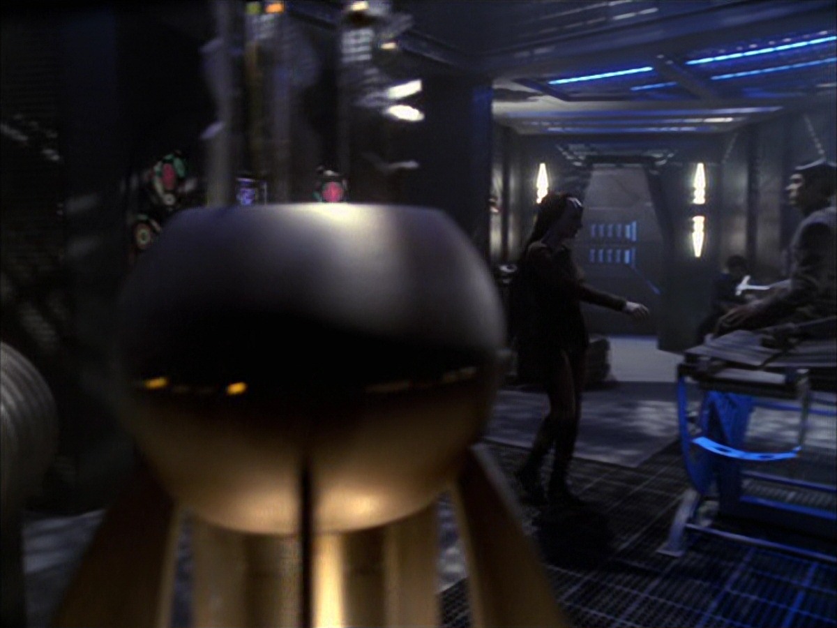 extant_StarTrek_VOY_7x09_7x10-FleshAndBlood_1767.jpg