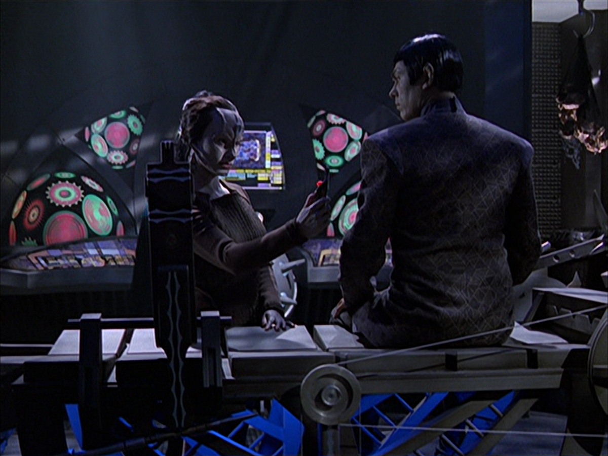 extant_StarTrek_VOY_7x09_7x10-FleshAndBlood_1800.jpg
