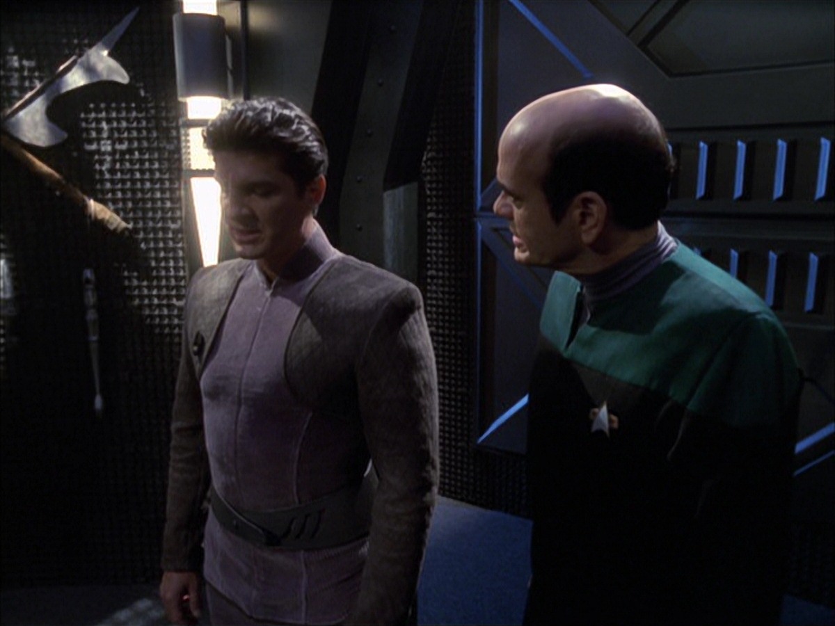 extant_StarTrek_VOY_7x09_7x10-FleshAndBlood_1808.jpg