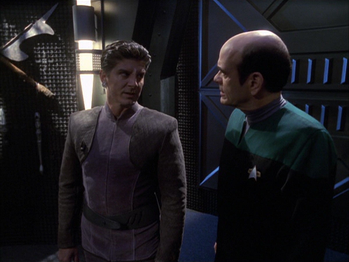 extant_StarTrek_VOY_7x09_7x10-FleshAndBlood_1811.jpg