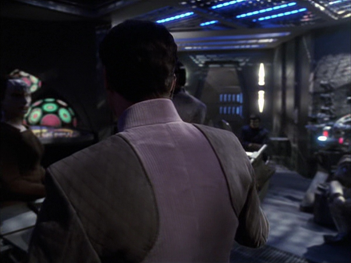 extant_StarTrek_VOY_7x09_7x10-FleshAndBlood_1832.jpg