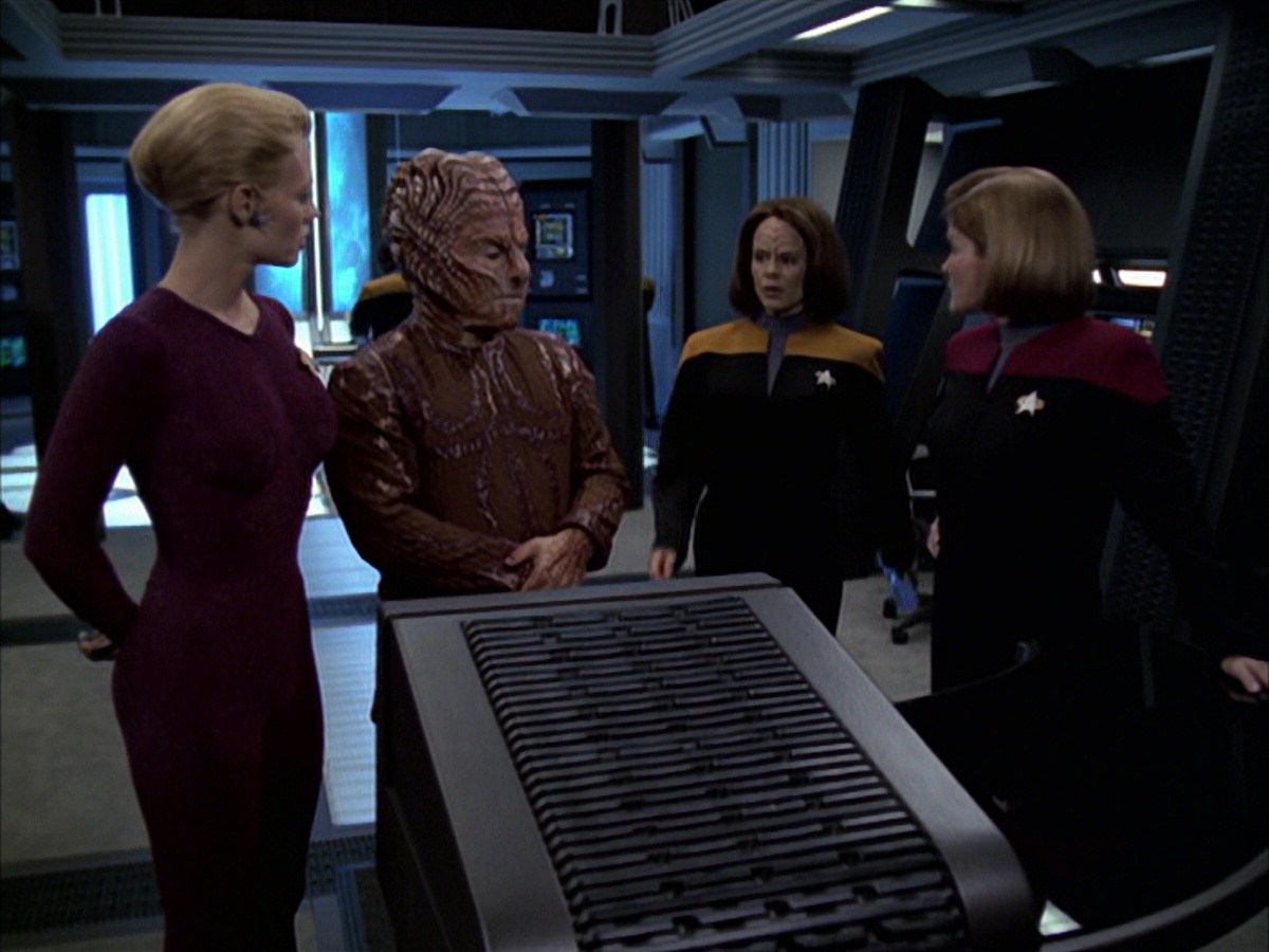extant_StarTrek_VOY_7x09_7x10-FleshAndBlood_1868.jpg