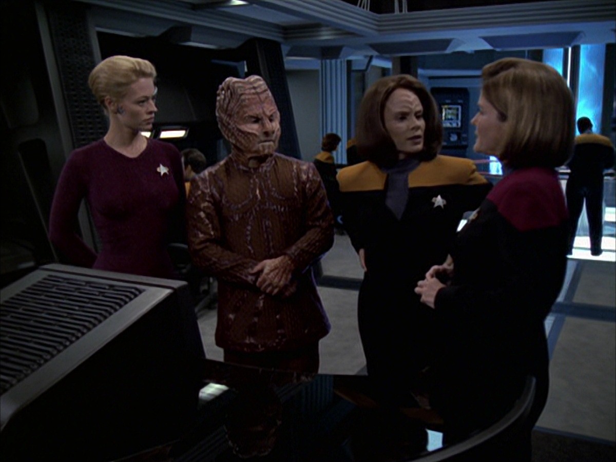 extant_StarTrek_VOY_7x09_7x10-FleshAndBlood_1902.jpg
