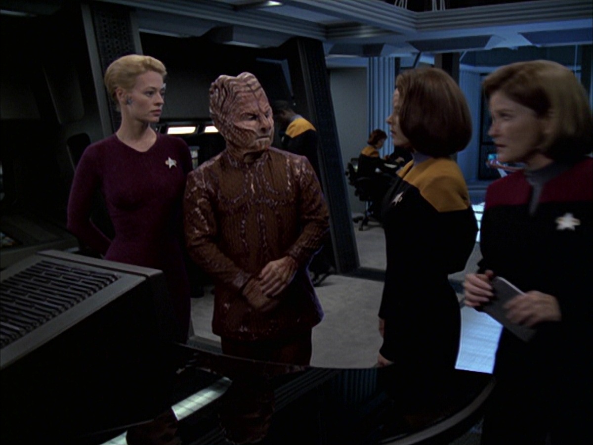 extant_StarTrek_VOY_7x09_7x10-FleshAndBlood_1930.jpg
