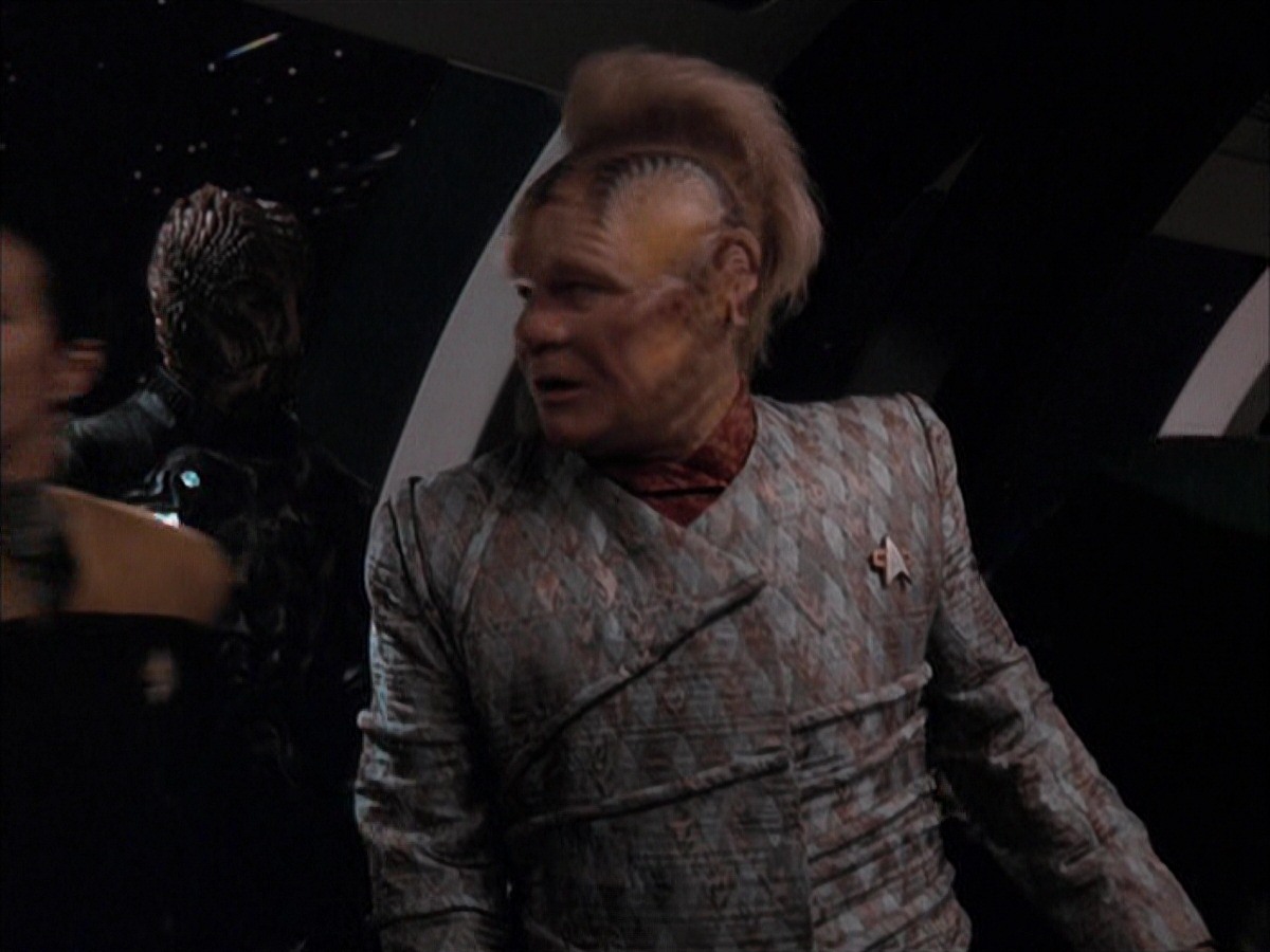 extant_StarTrek_VOY_7x09_7x10-FleshAndBlood_1963.jpg