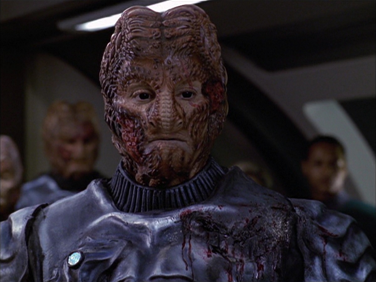extant_StarTrek_VOY_7x09_7x10-FleshAndBlood_1989.jpg