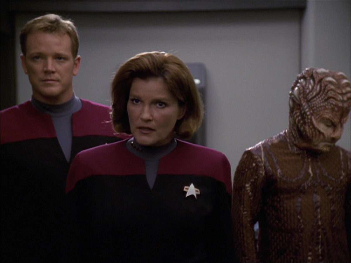 extant_StarTrek_VOY_7x09_7x10-FleshAndBlood_2003.jpg