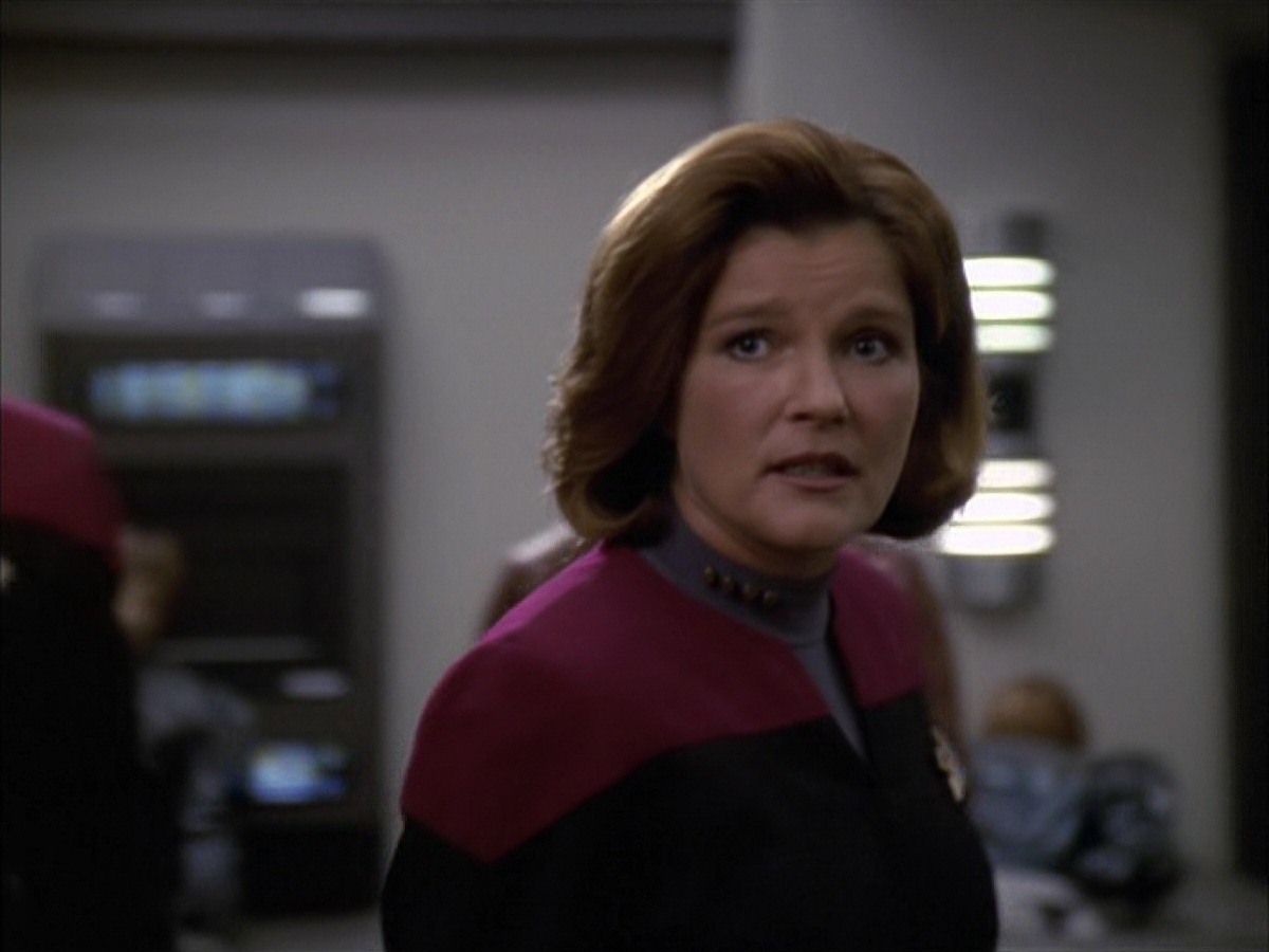 extant_StarTrek_VOY_7x09_7x10-FleshAndBlood_2029.jpg