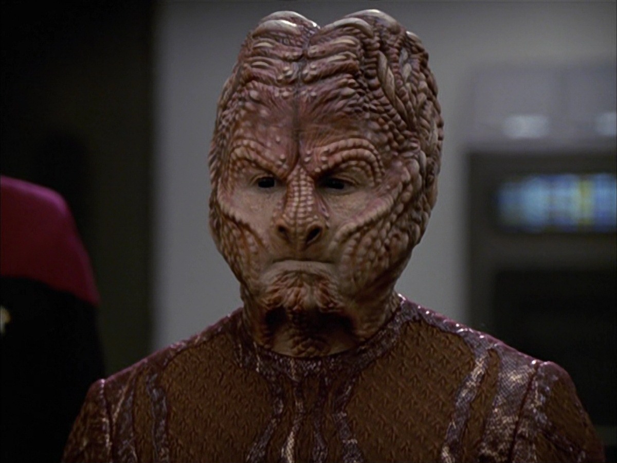 extant_StarTrek_VOY_7x09_7x10-FleshAndBlood_2087.jpg