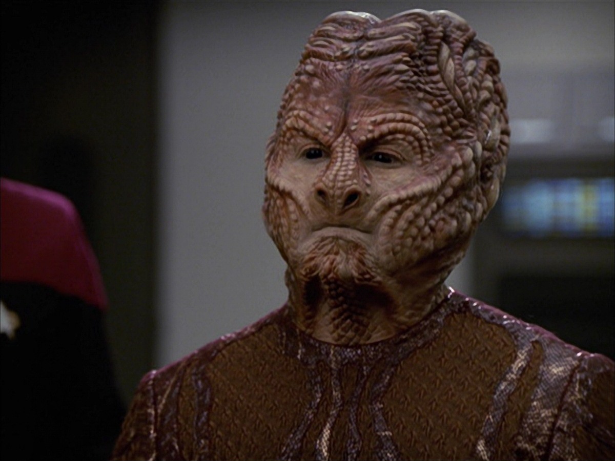 extant_StarTrek_VOY_7x09_7x10-FleshAndBlood_2088.jpg