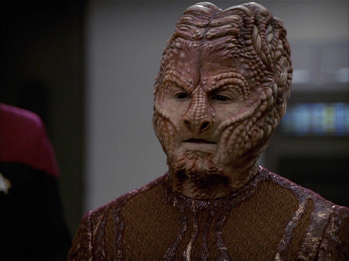 extant_StarTrek_VOY_7x09_7x10-FleshAndBlood_2089.jpg