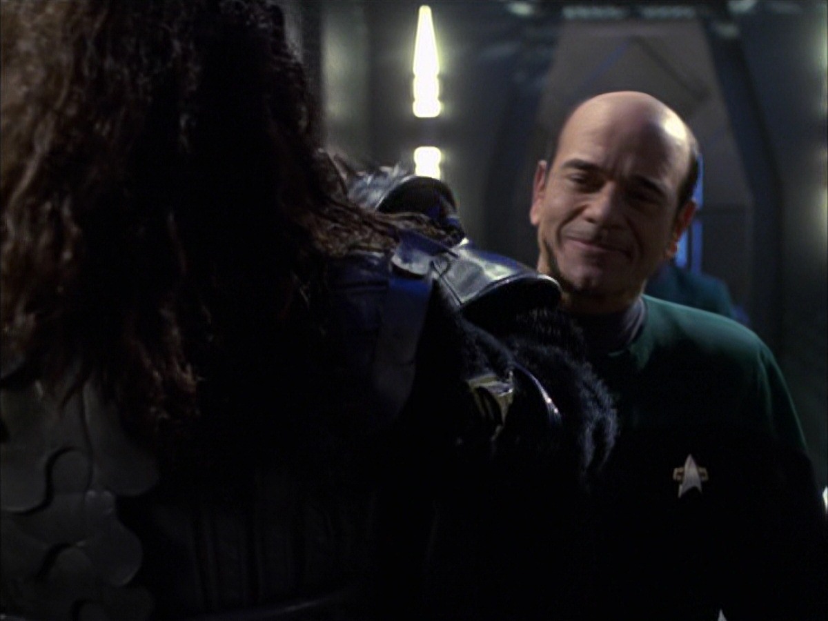 extant_StarTrek_VOY_7x09_7x10-FleshAndBlood_2240.jpg
