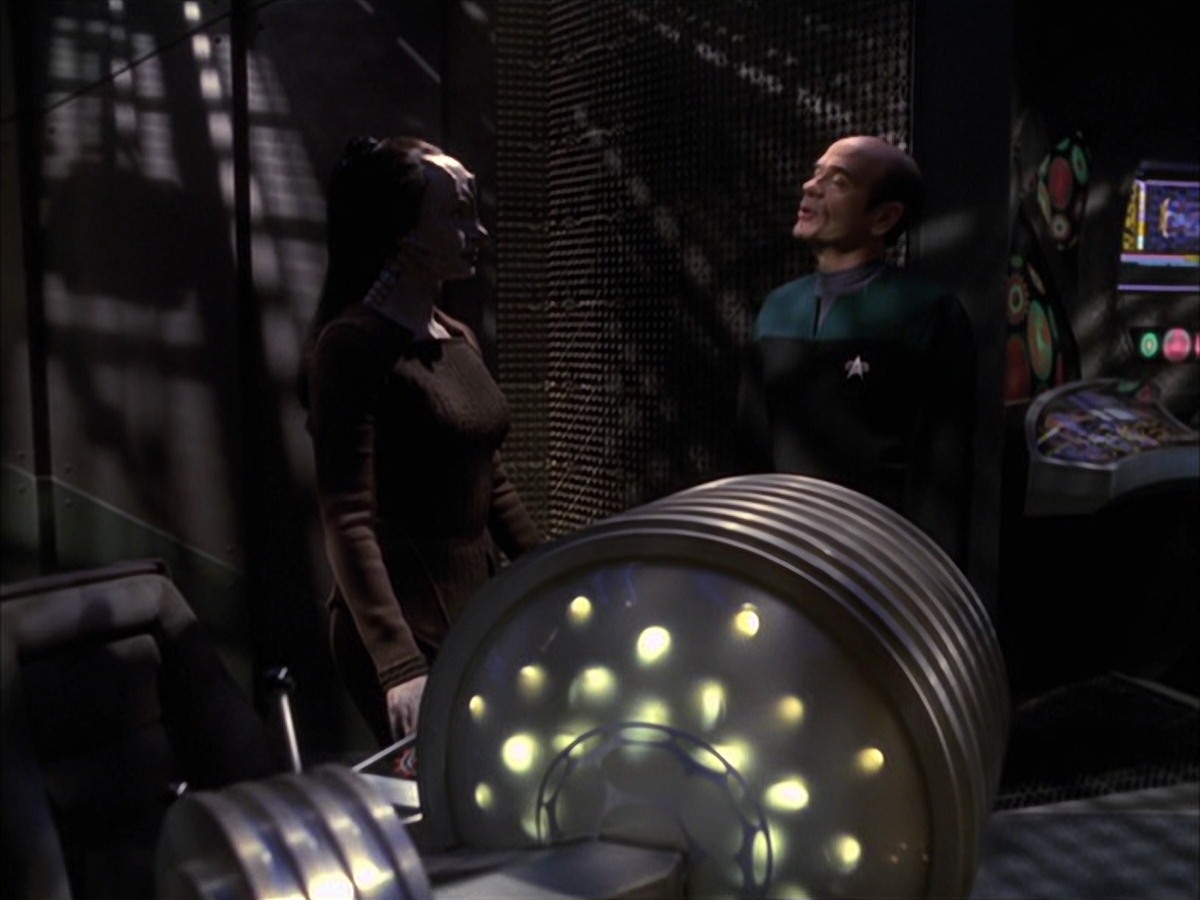 extant_StarTrek_VOY_7x09_7x10-FleshAndBlood_2251.jpg