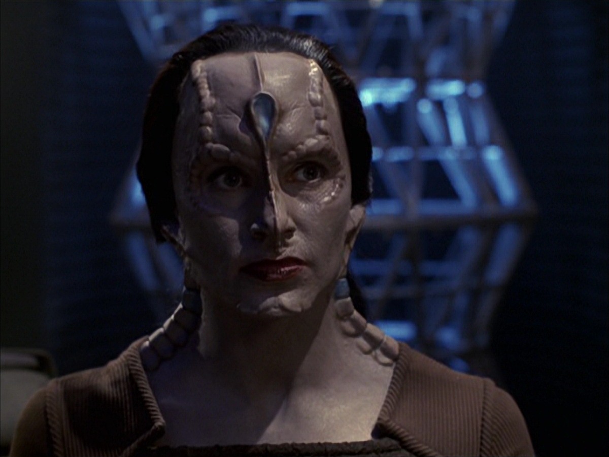 extant_StarTrek_VOY_7x09_7x10-FleshAndBlood_2301.jpg