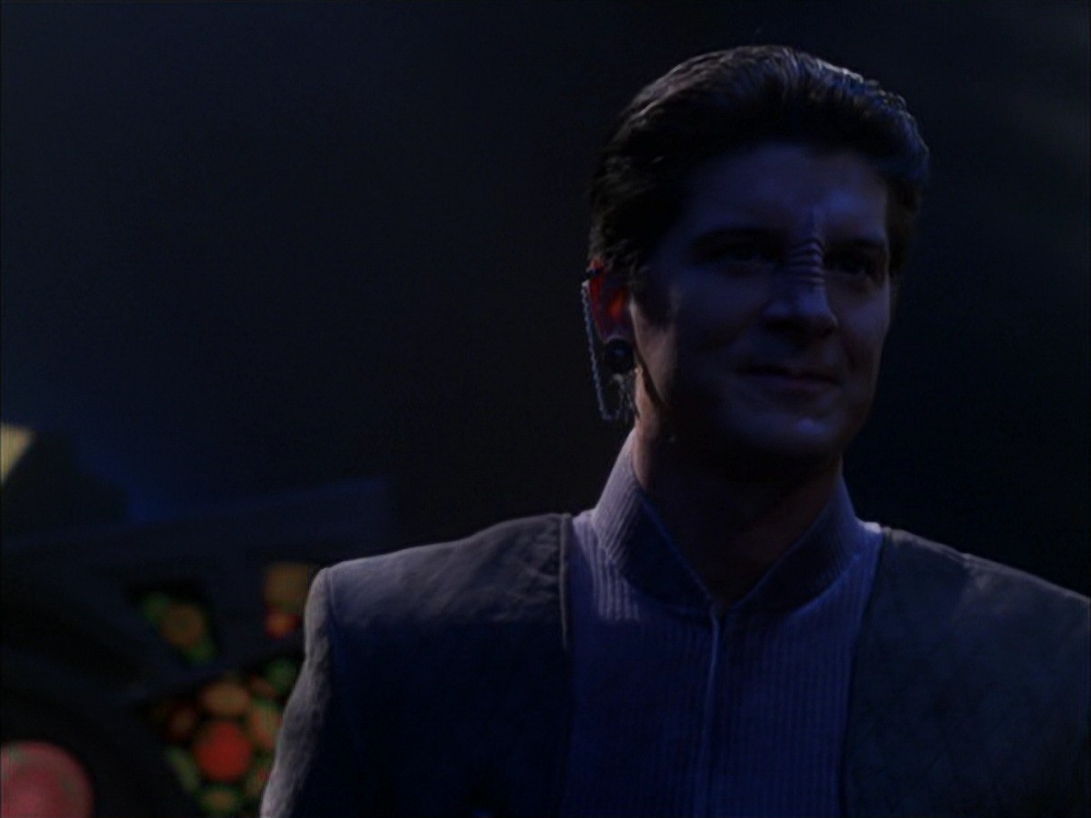 extant_StarTrek_VOY_7x09_7x10-FleshAndBlood_2369.jpg