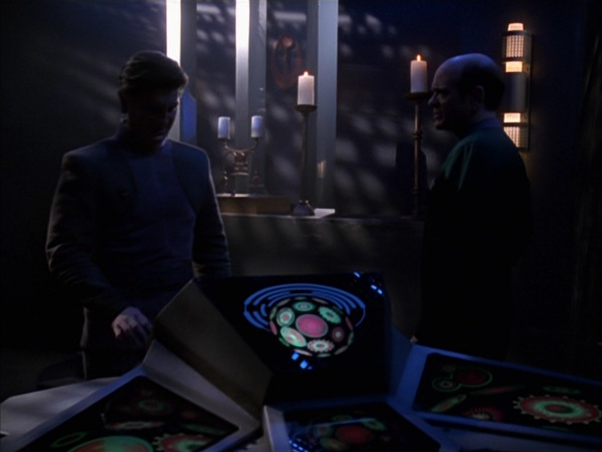 extant_StarTrek_VOY_7x09_7x10-FleshAndBlood_2381.jpg