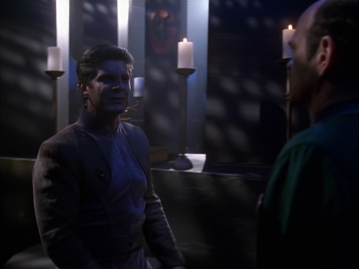 extant_StarTrek_VOY_7x09_7x10-FleshAndBlood_2433.jpg